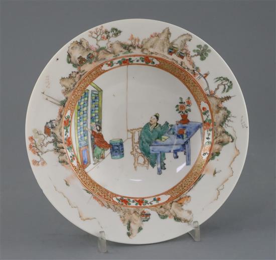 A French Kakiemon style porcelain soup plate, 18th or 19th century, D.22cm